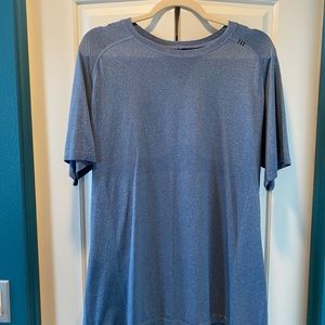Holiday Special Lululemon Metal Vent Tech Tee